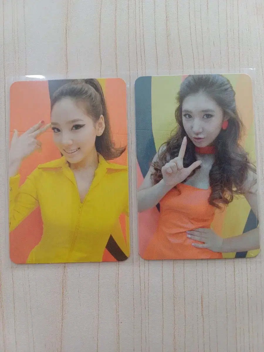 Girls Generation photocard Taeyeon, yuri Bulk