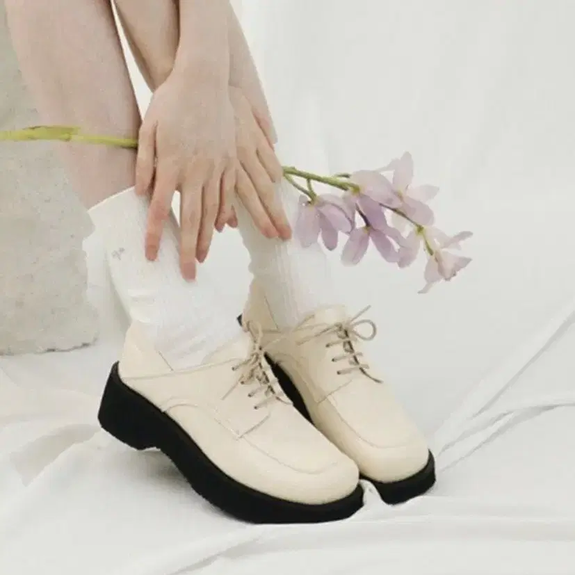 이이에(eee) 엘리 청키 로퍼 245