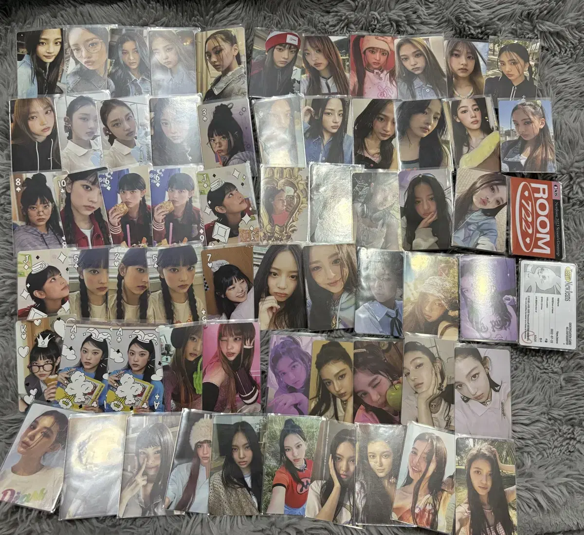 뉴진스 njz 포카 64장, 앨범, 포스터 등 일괄 판매합니다