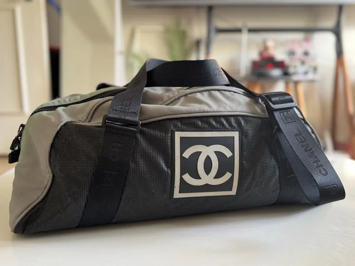 CHANEL 샤넬 스포츠 라인 숄더 보스턴백