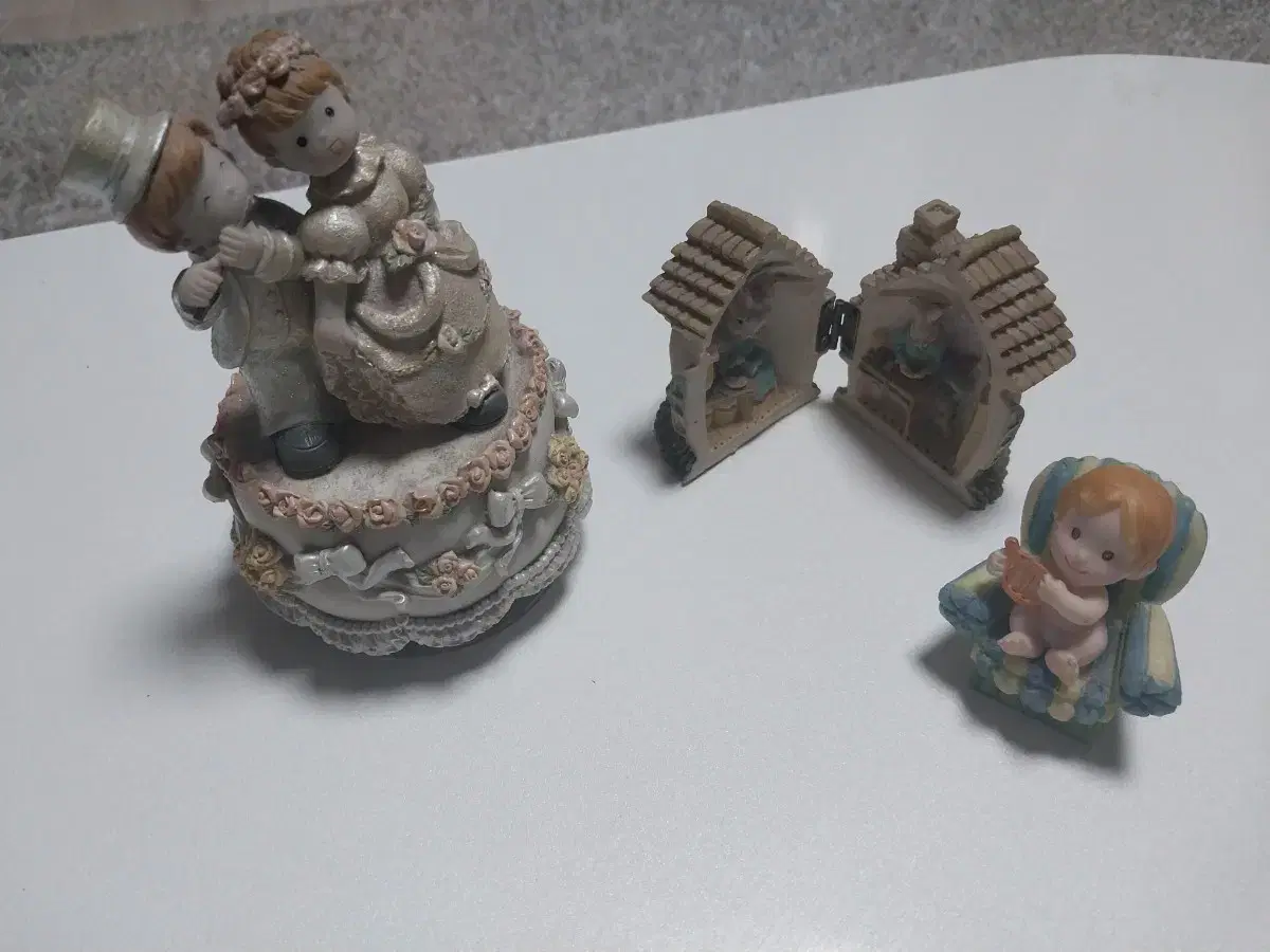 Antique interior accessories