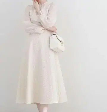 시어 절개 자카드 원피스 프로포션 바디 드레싱