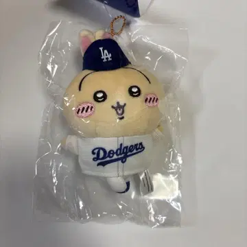 치이카와(먼작귀) x MLB 마스코트 토끼
