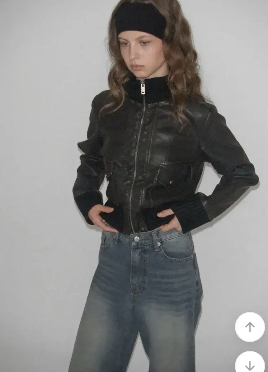 (Discontinued) Black Up Abon Seabor Leather Jumper