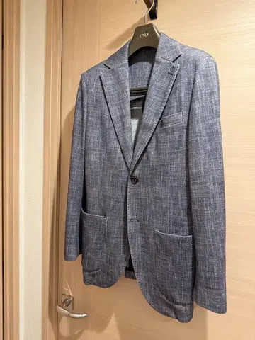 ONLY 테일러드 자켓 블루 계열 스트라이프
