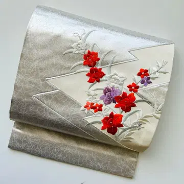 개방형 나고야 오비 순실크 은색 부품 자수에 멋진 꽃 T-3567