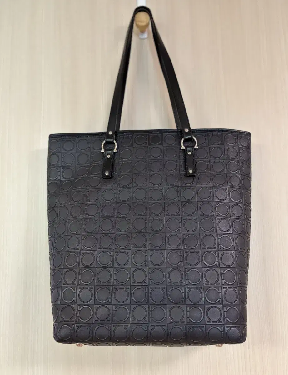 Ferragamo 토트 숄더백