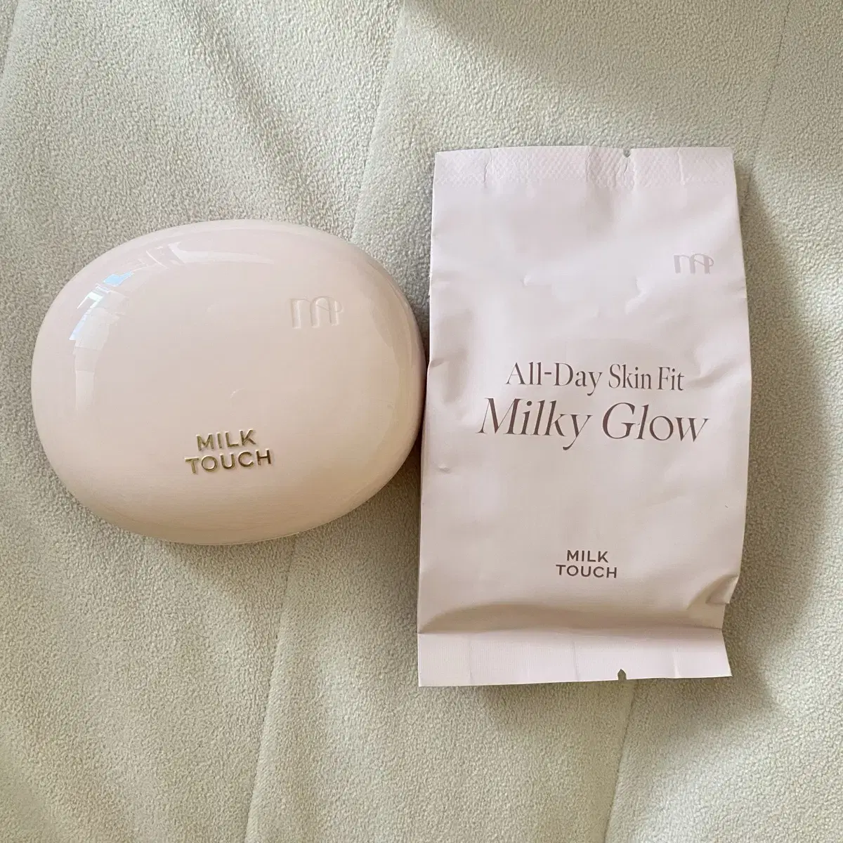 Milk Touch All Day Skin Fit Milky Glow Cushion 02 Vanilla Ivory Full Size + Refill