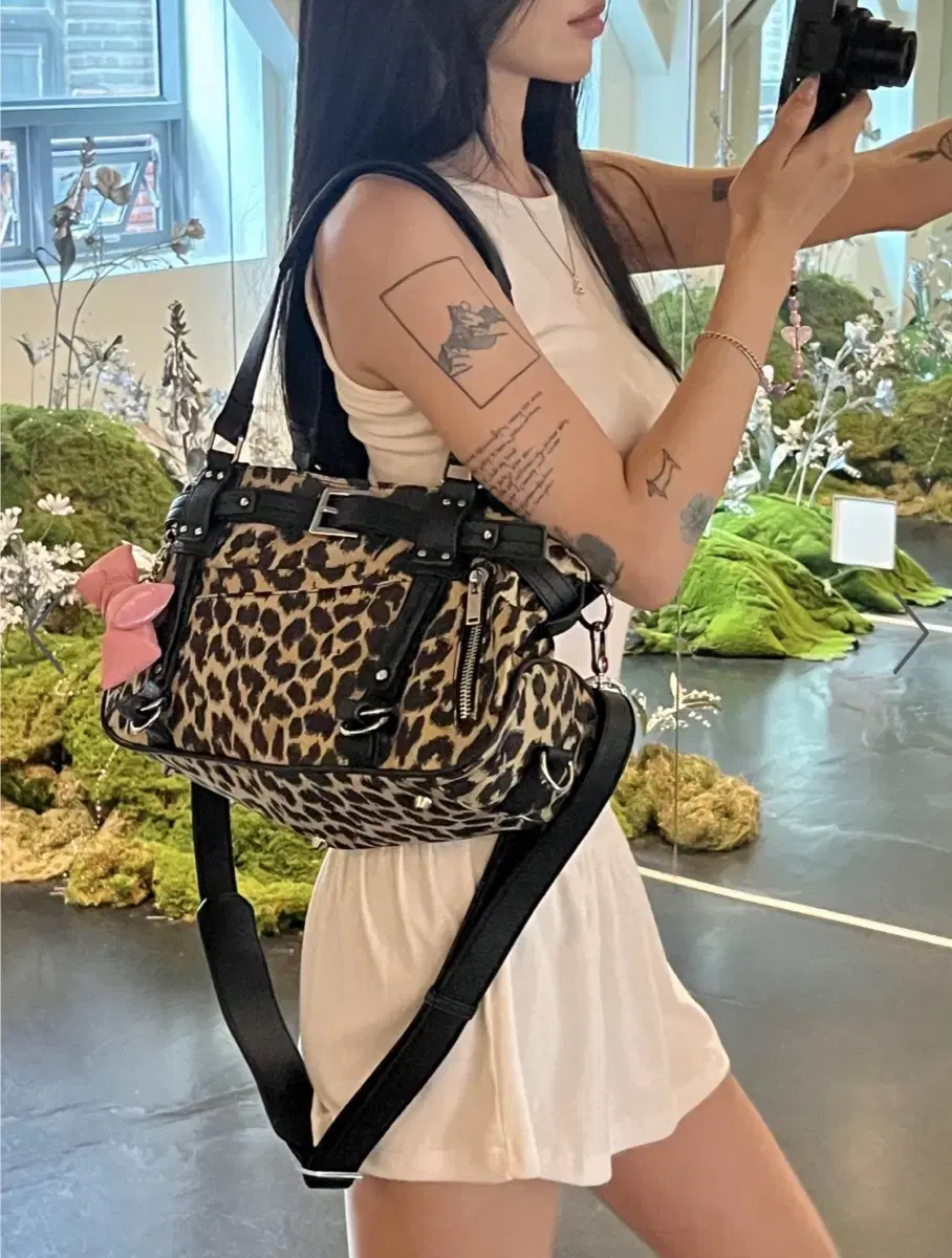 페일제이드 벨티드 더플백 레오파드 베메탈 갸루