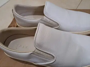 YOAK 화이트 슬립온 가죽