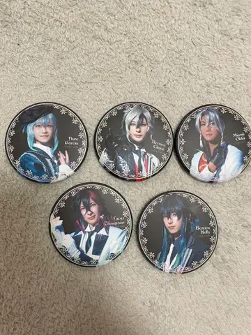 악마 집사와 검은 고양이 캔 배지 5개 세트