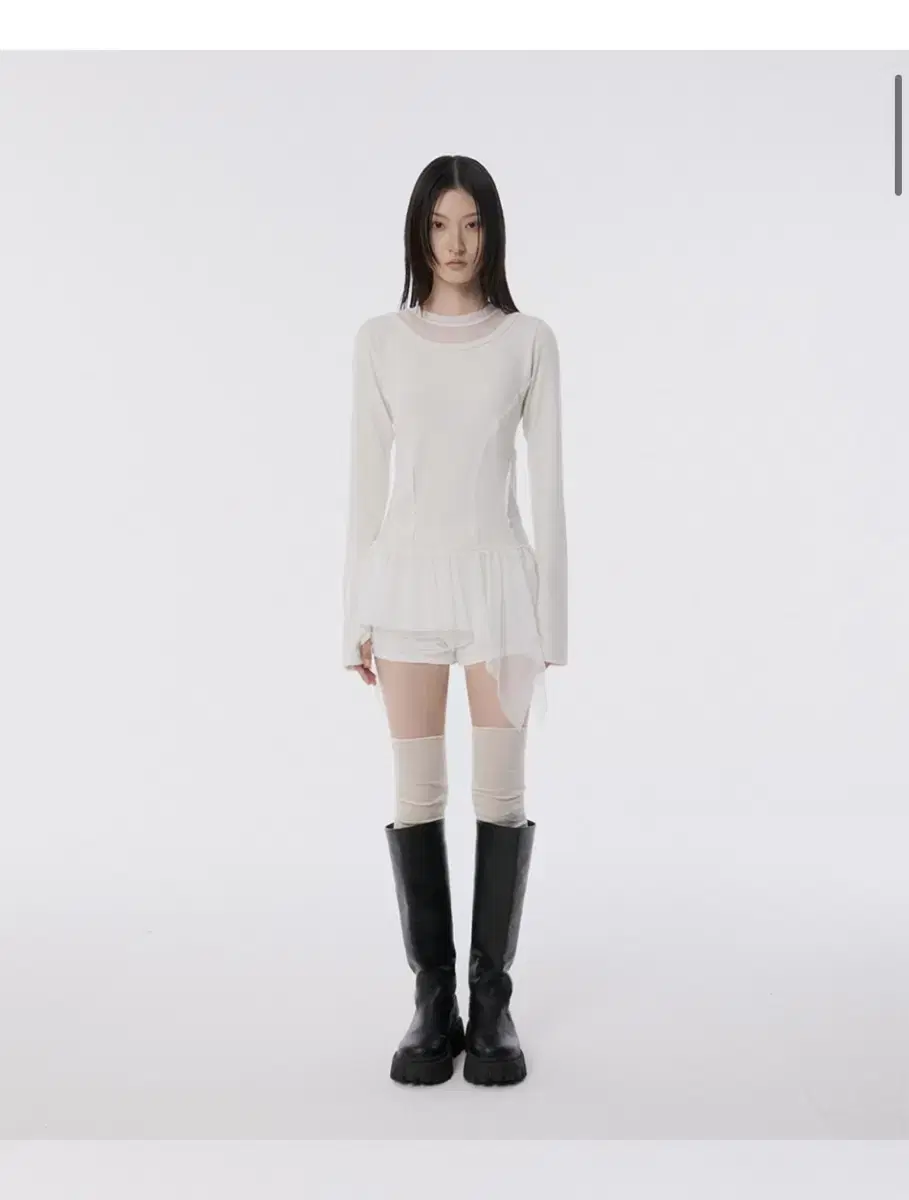 Flare-up layered lace long sleeve
