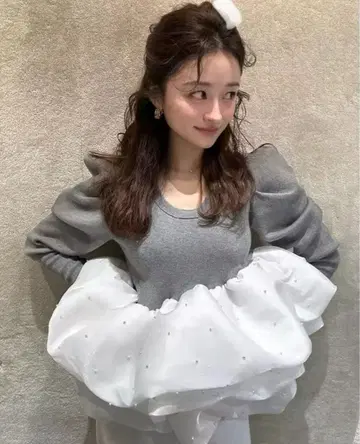 BIBIY AMELIE PEPURAMU KNIT 그레이