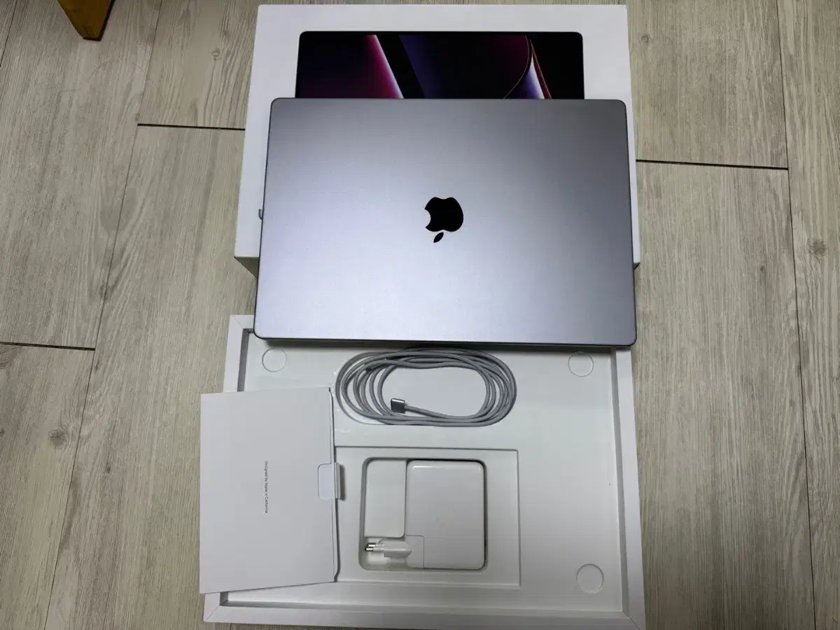 맥북 16인치_M2 Pro_12C_19GPU_16GB_512 SSD