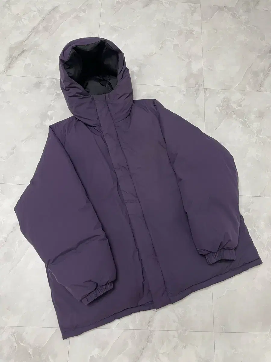 그라프페이퍼 FW23 퍼텍스 쉴드 리버서블 후디드 다운 퍼플/블랙 2