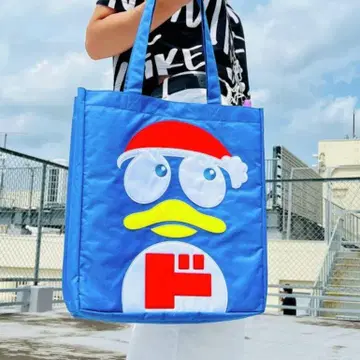 새상품 동펭 페이스 패턴 토트백 동펭 백