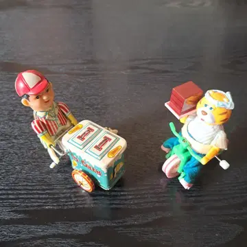 아이스크림을 팔러 다니는 깡통 장난감&주먹밥을 들고 다니는 도라지