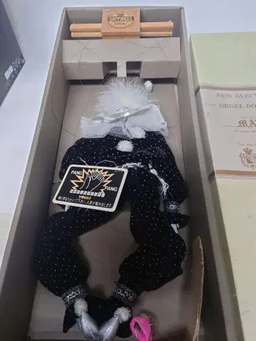 음향 센서 부착 오르골 마리오네트 레트로