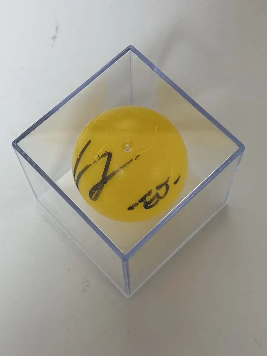 ej &TEAM EJ WTS SIGNED BALL