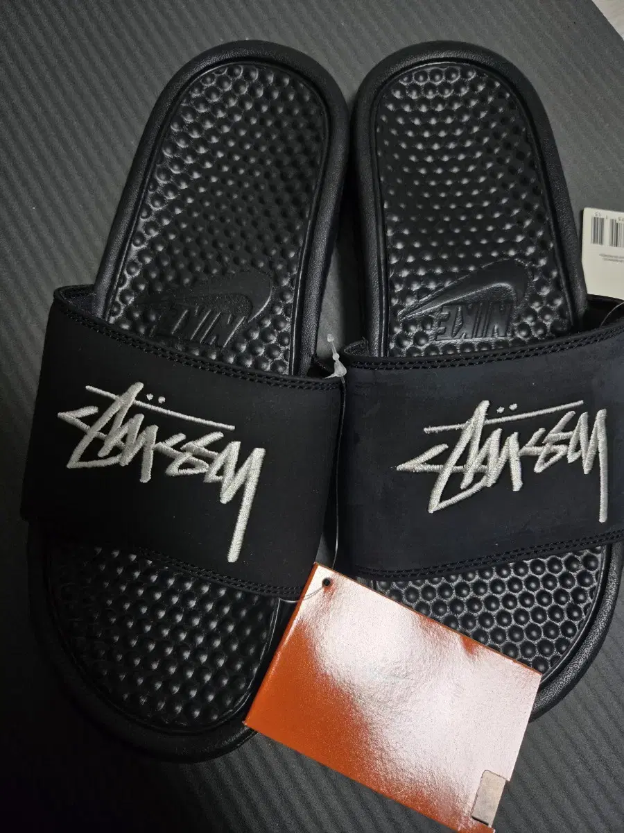 Natusi Slippers 250 Nike Stussy