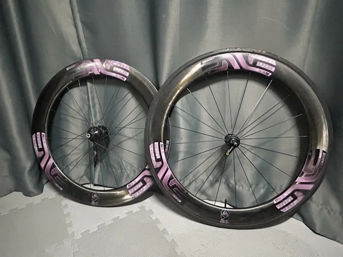 ENVE SES 6.7 Carbon Tubular Track Wheelset