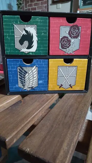 진격의 거인 캐릭터 쉴드 박스 세트 4색