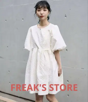 프릭스 스토어 후쿠레 재규어 퍼프 슬리브 리본 미니 원피스