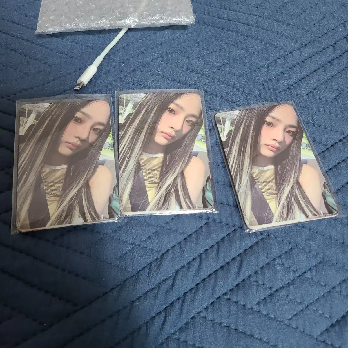 뉴진스 슈퍼샤이 공방 포카 단체 팝니다