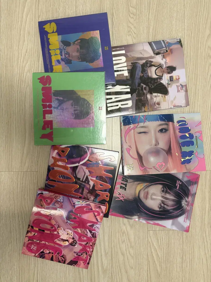 Yena Choi's Poca-included unsealed album will be disposed of.