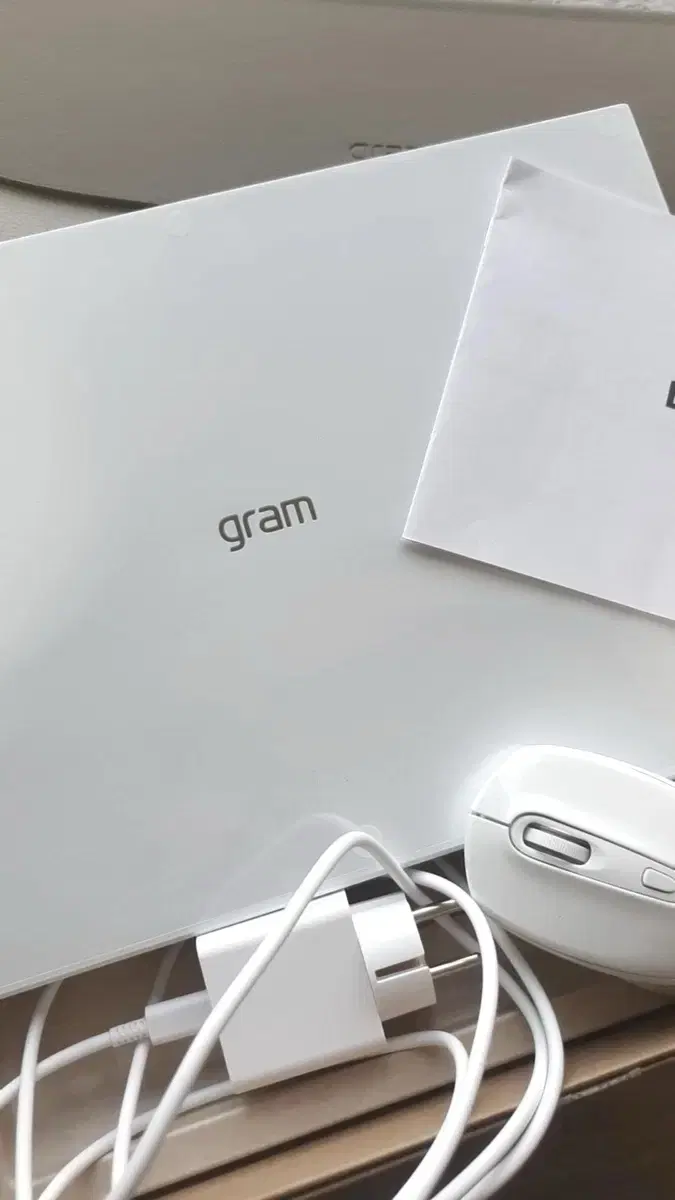 LG gram 그램 16Z90R-GAFWK 13세대
