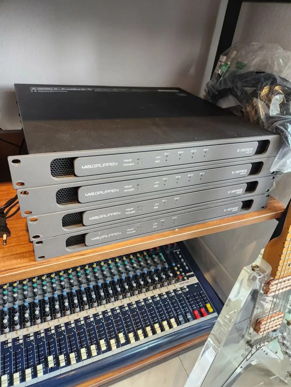 LabGruppen Original Amplifier 4 sold 2-channel 4-channel