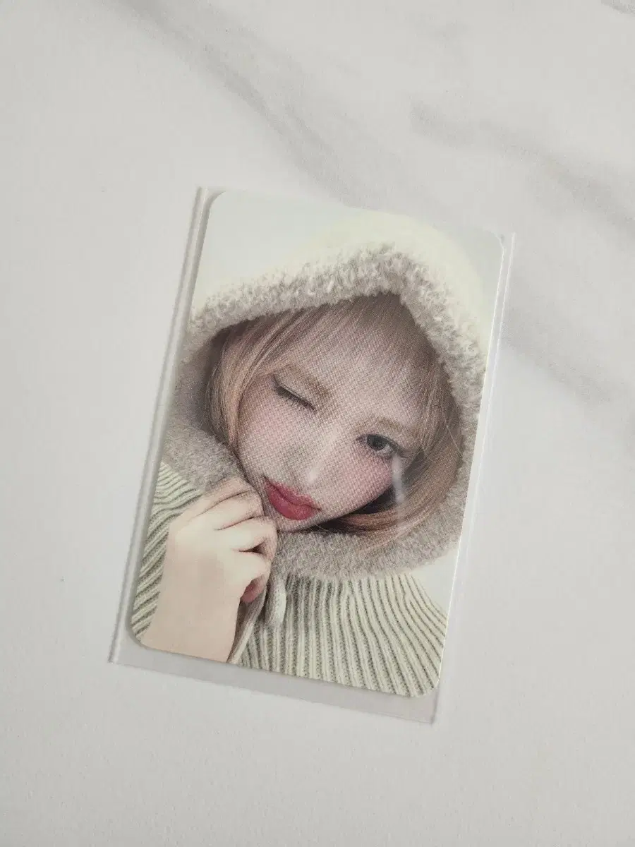아이브 리즈 엠파시 사운드웨이브 사웨 럭키드로우 후드 포토카드