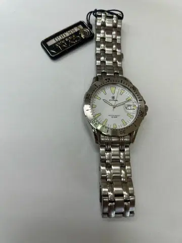 CYMA 200-3 미사용 쿼츠 손목시계