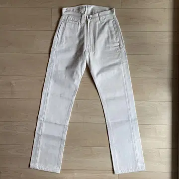E. TAUTZ CORE FIELD TROUSER ECRU DENIM