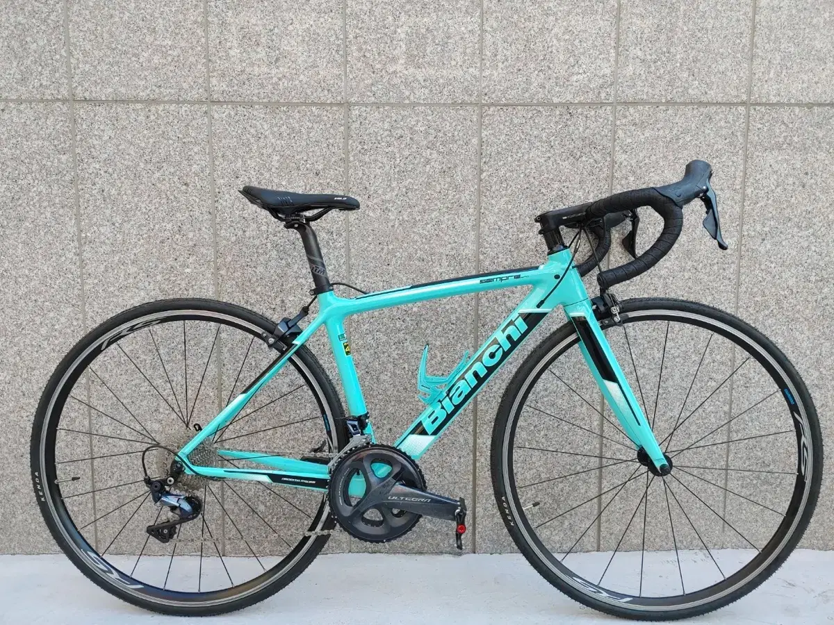 20-year-old Italian brand Bianchi Sampey Pro Full Ultegra Carbon Road Bike 4