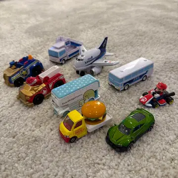 미니카 세트 탈것 여러 가지 색 마리오 스미코구라시 ANA