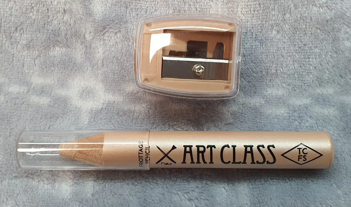 (Unsealed) Too Cool for School Protase Pencil No. 1 Shining Linen