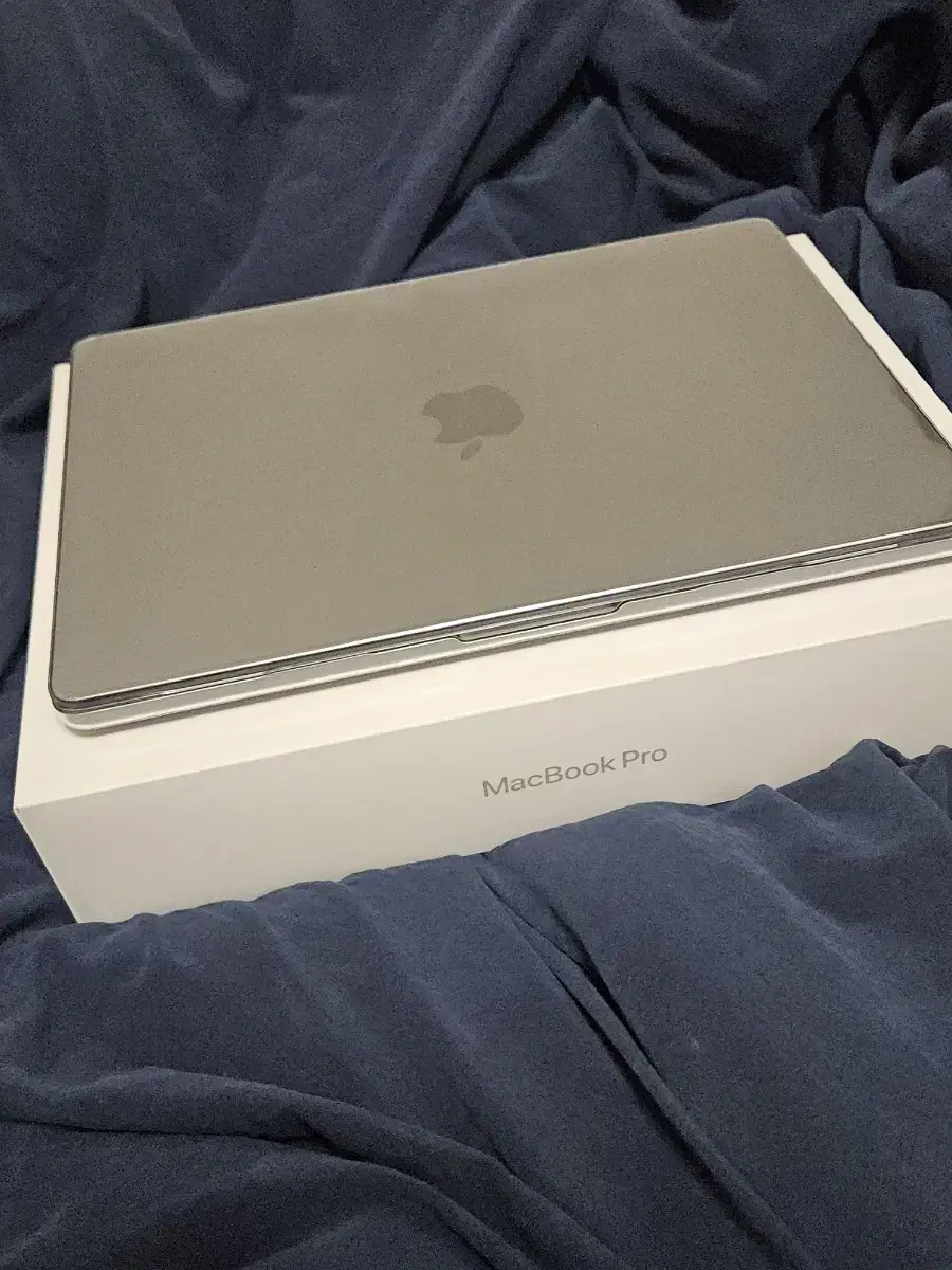 맥북프로 m2 14인치 16gb 512gb