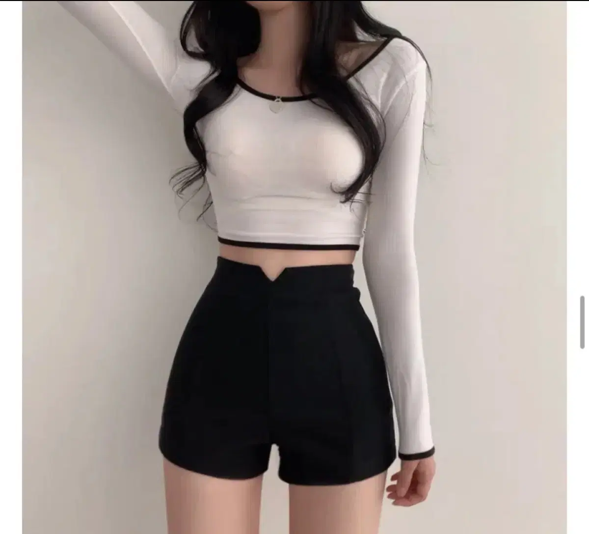 (새거) 에이블리 하이웨스트 숏팬츠 바지 판매