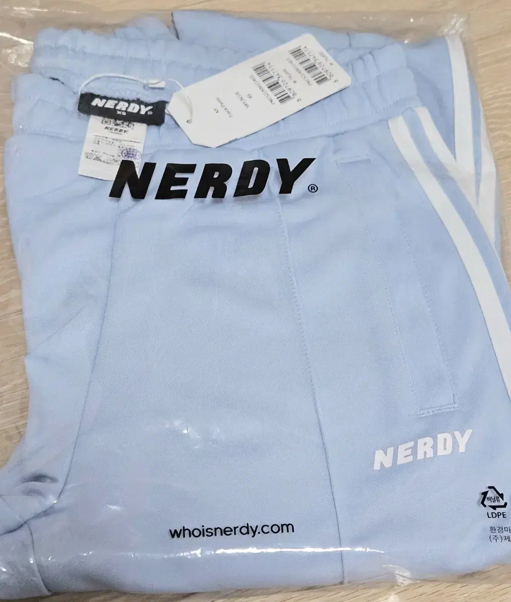 새상품)널디 NY 트랙팬츠 Sky blue(xs)
