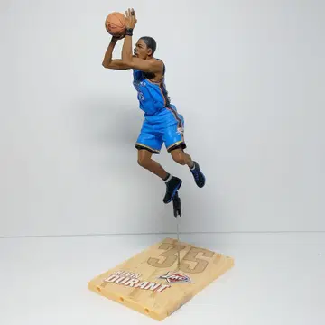 맥팔렌 토이즈 NBA 케빈 듀란트 피규어