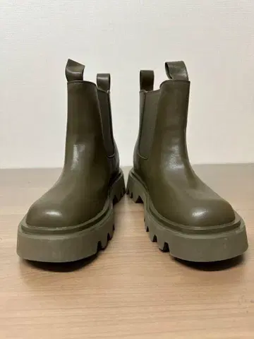 [미라 오웬] 인힐 숏 사이드 고어 부츠