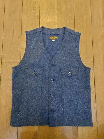 트로피 클로징 베스트 M사이즈