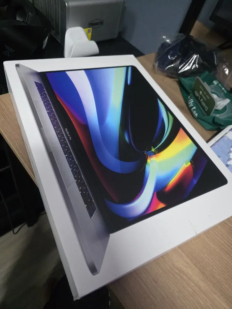 맥북프로 A2141 16인치 i7 512 S급, 배터리 정상