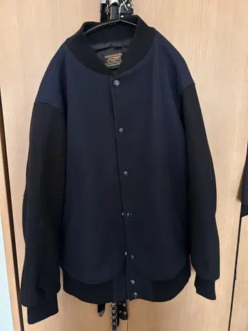 SKOOKUM 바시티 자켓 네이비