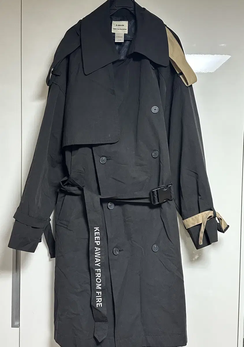 AWENDE AWENDE Trench Coat Black