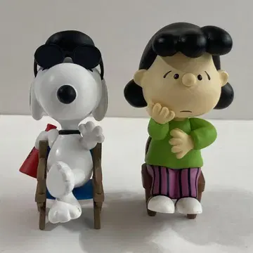 피넛 메디콤 스누피 루시 피규어