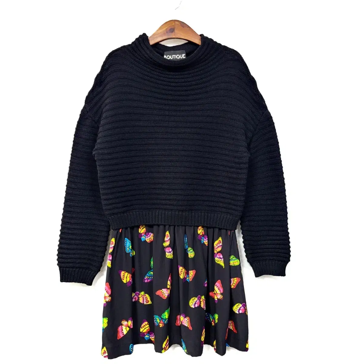 +Boutique Moschino U122