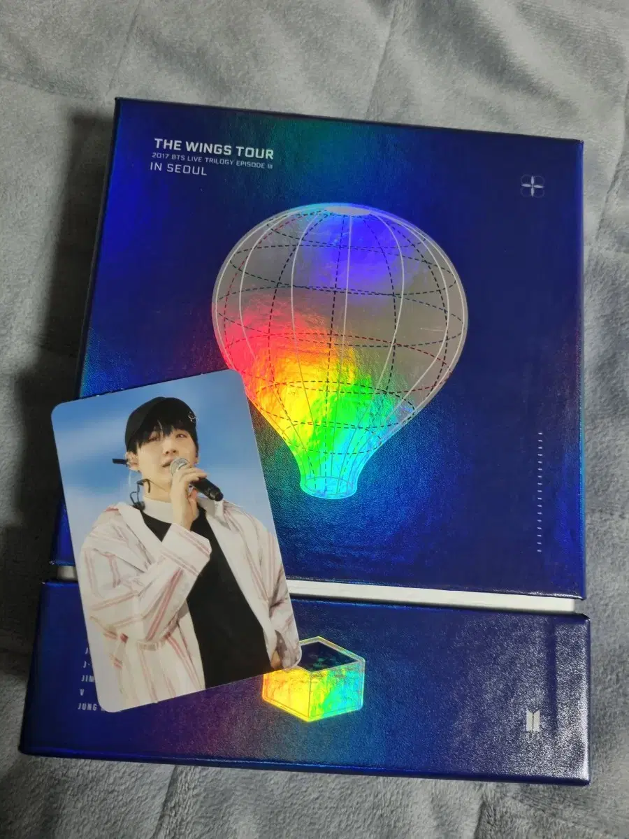 방탄 윙즈 DVD (포카: SUGA)