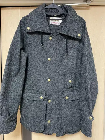 트로피 클로징 클래식 마운틴 후드티 시에라 디자인